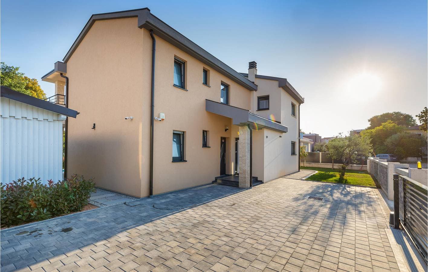 Foto 3 von 68: Geräumige Ferienwohnung mit Pool, WLAN und Parkplatz – 1,5 km vom Strand entfernt