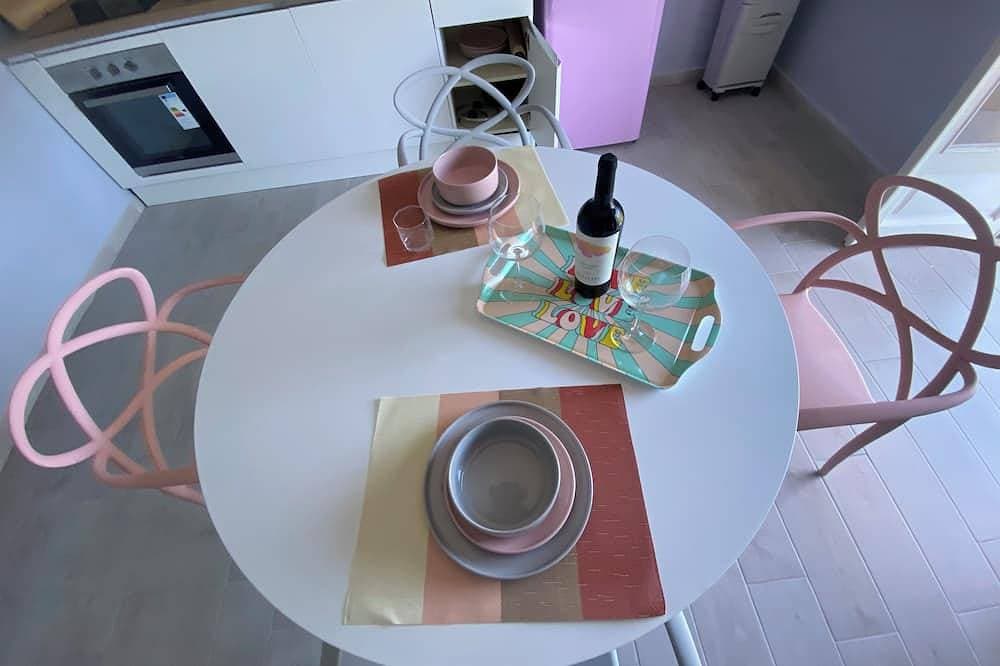 Foto 11 von 23: A pop suite in the blue of the Coast in the beautiful setting of the Lattari Mountains