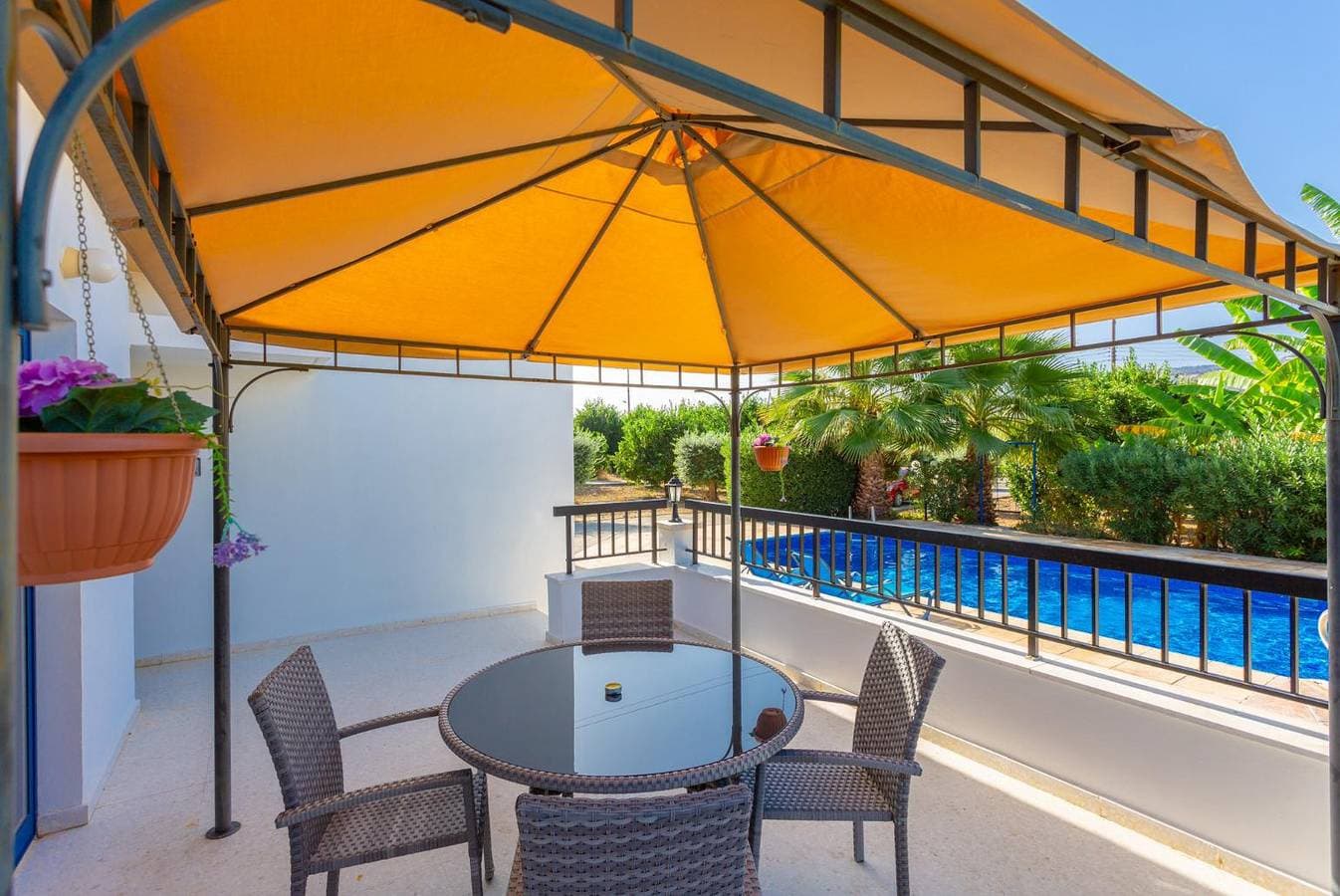 Foto 11 von 31: Villa für 4 Personen mit Terrasse