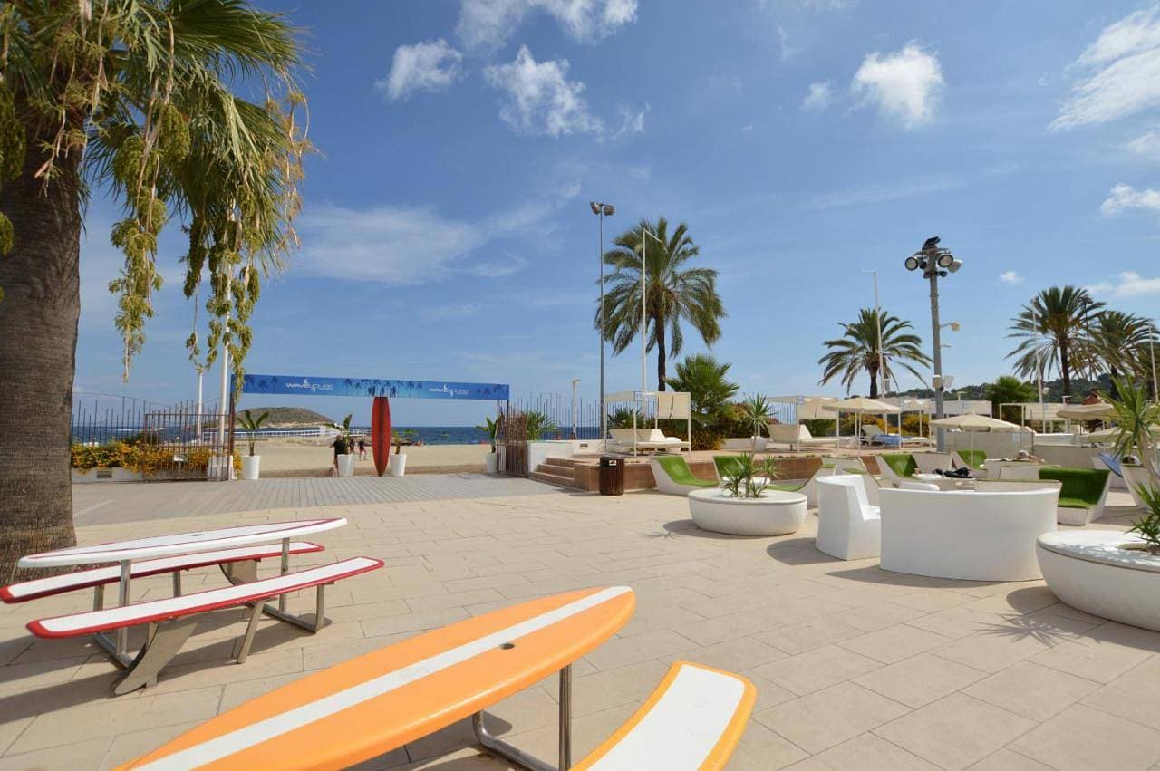 Seafront Apartment in Magaluf 1