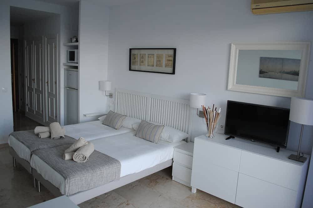 Foto 6 von 29: Renoviertes Studio am Strand, WLAN, Sat-TV und Klimaanlage
