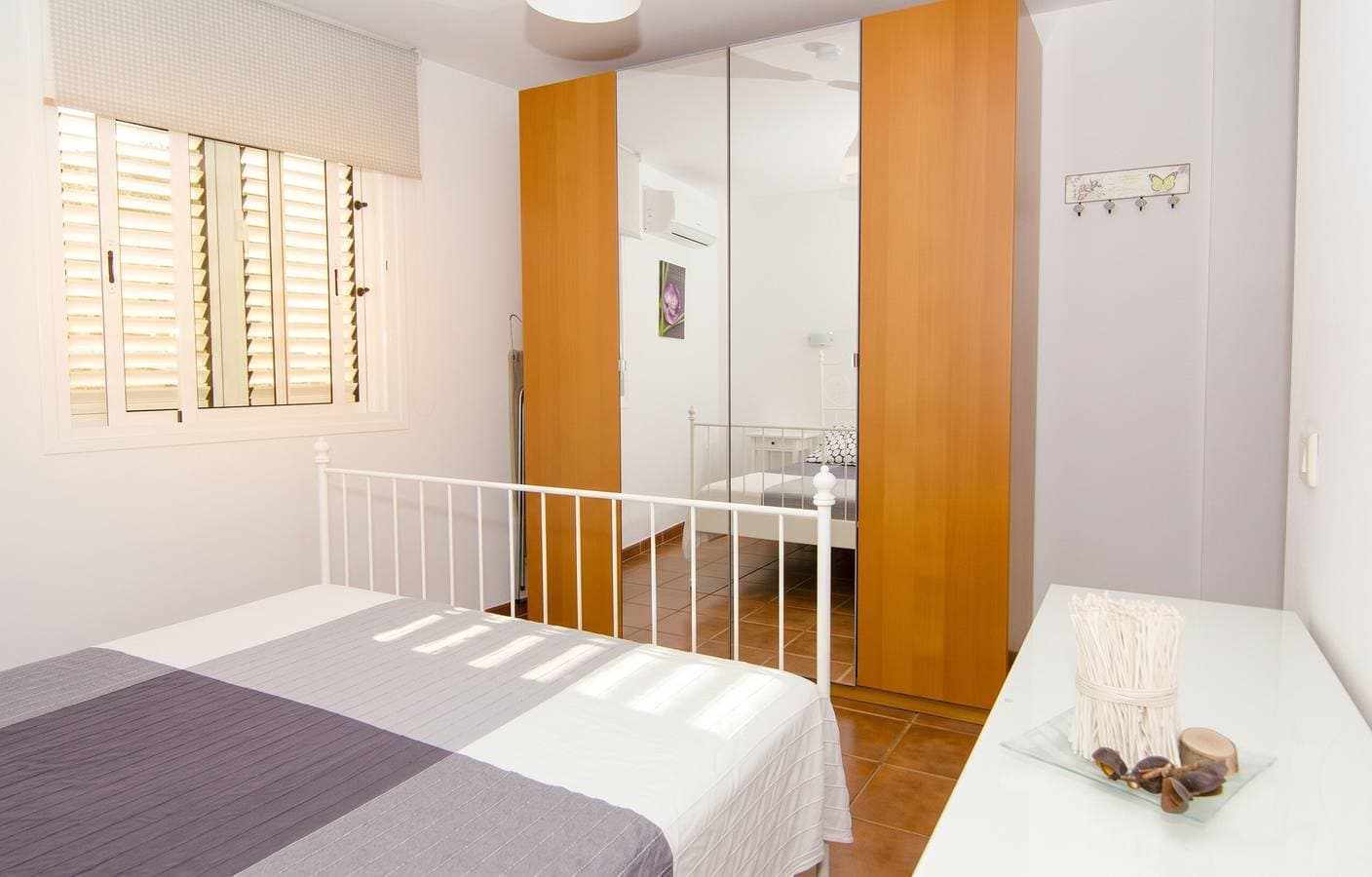 Foto 5 von 22: Charmantes Apartment in Puerto de Mogán - 80m², Berg- und Meerblick