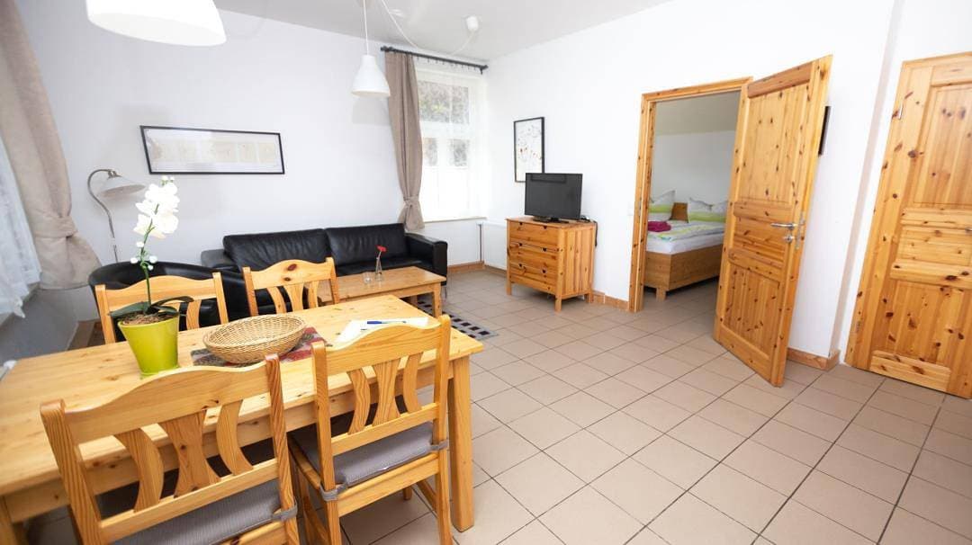 Foto 2 von 14: Ferienwohnung Forsthaus am Brocken, 40 qm, 1 Schlafzimmer F3
