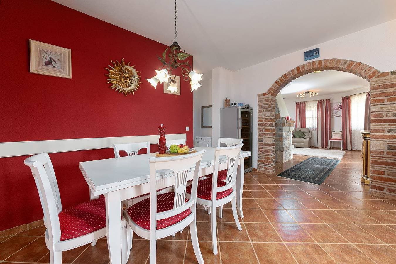 Foto 13 von 40: Mediterrane Villa mit privatem Salzwasserpool, Babybett, Whirlpool, Tischtennis, Spielplatz