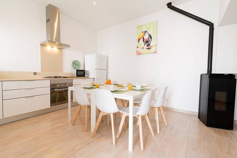 Foto 13 von 31: Gemütliches Reihenhaus in Fuseta mit Terrasse und Dachterrasse, 5 Minuten zum Strand