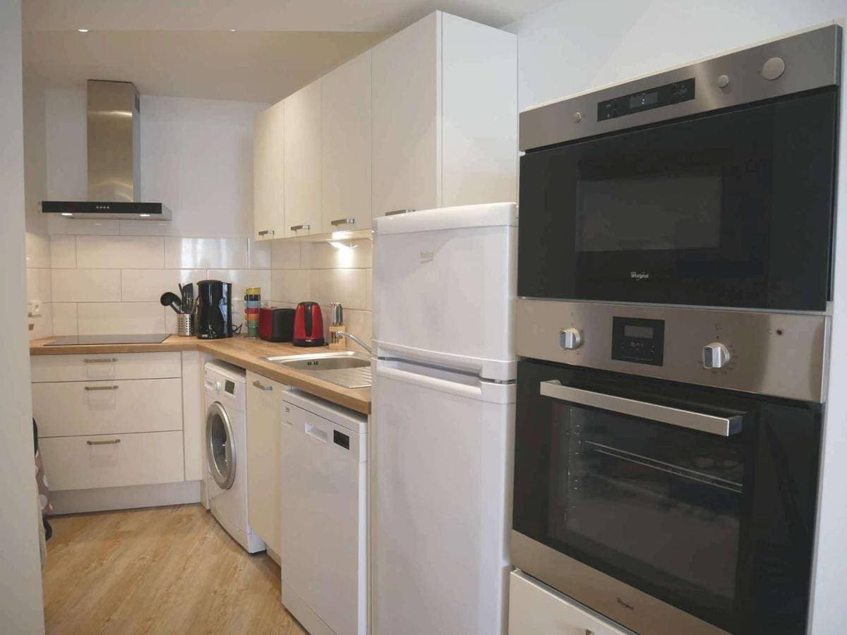 Foto 4 von 18: Maison de ville rénovée à Étel, 3 pièces, 60m², proche port, commerces et plage - Fr-1-479-115
