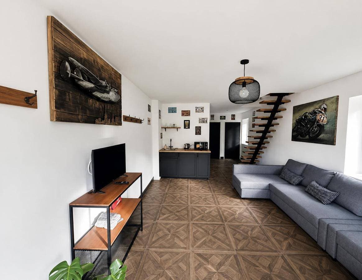 Foto 5 von 7: Mixed Dormitory Room