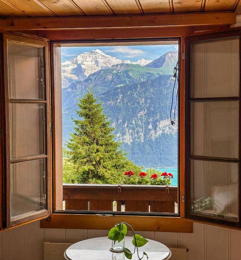 Foto 4 von 5: Two-Bedroom Apartment with Mountain View