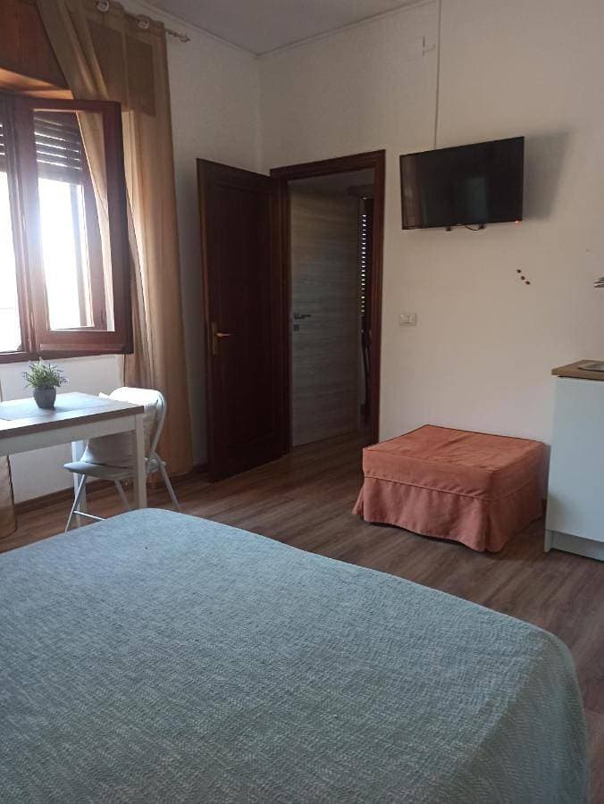 Foto 3 von 12: Double or Twin Room with Private Bathroom