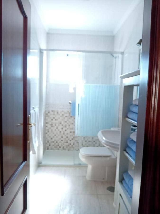 Foto 2 von 32: Two-Bedroom Apartment