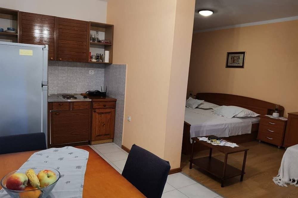 Foto 4 von 17: Apartment Tina - One Bedroom Apartment with Terrace