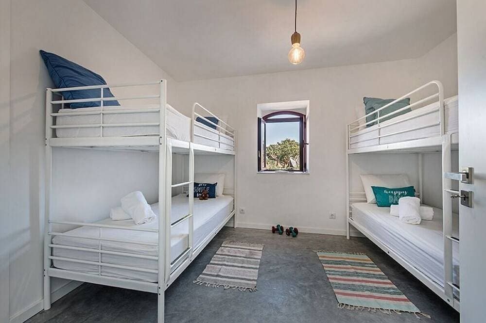 Foto 6 von 30: Einzigartiges 6-Bett-Zimmer Villa Albufeira mit privatem Pool Perfekt für bis zu 14 Personen