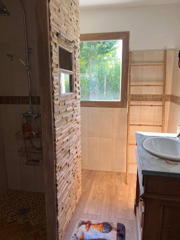 Foto 7 von 19: Three-Bedroom House