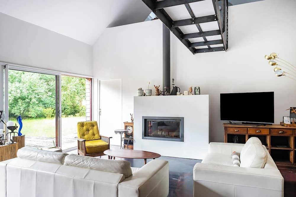 Foto 11 von 27: Modern and ecological house with large garden