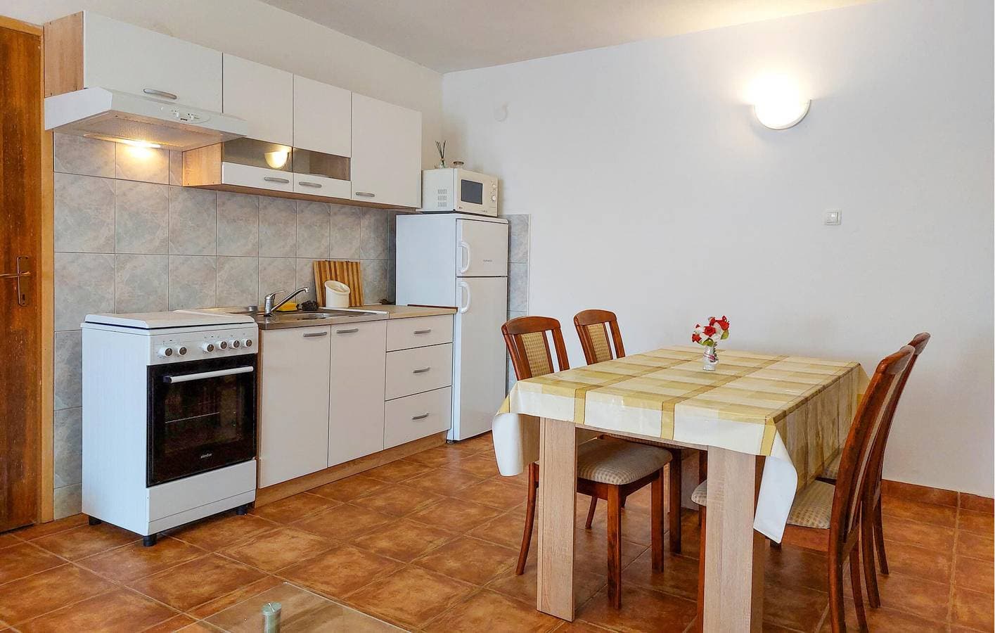 Foto 10 von 19: Gemütliche Ferienwohnung mit Terrasse, Parkplatz und WLAN in Strandnähe