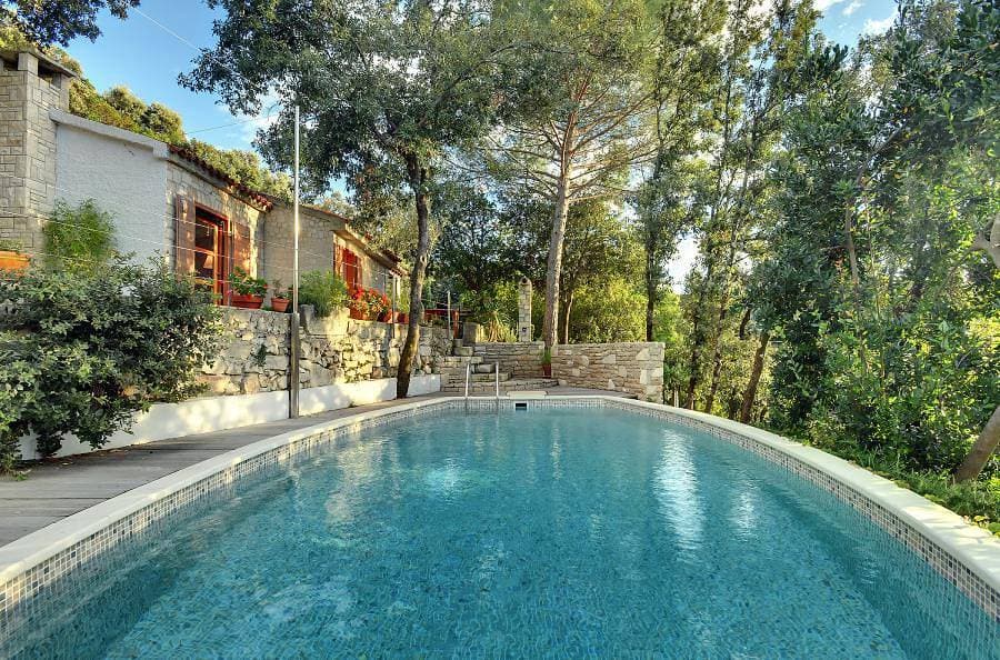 Foto 4 von 34: Traumhafte Finca direkt an der kristallklaren Adria mit privatem Pool, Klima, WLAN, Haustiere erlaubt