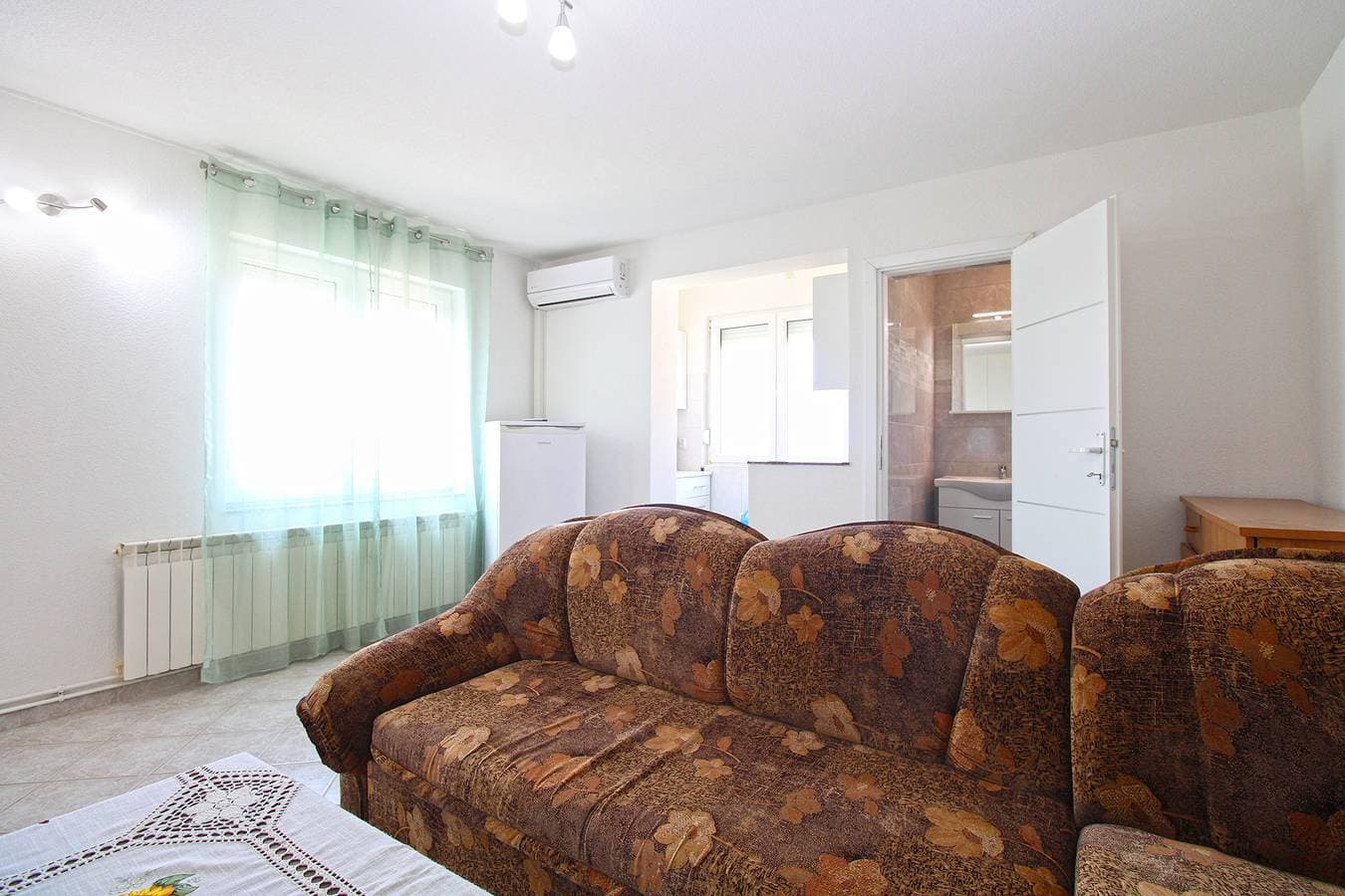Foto 12 von 29: Ferienwohnung für 4 Personen mit Terrasse