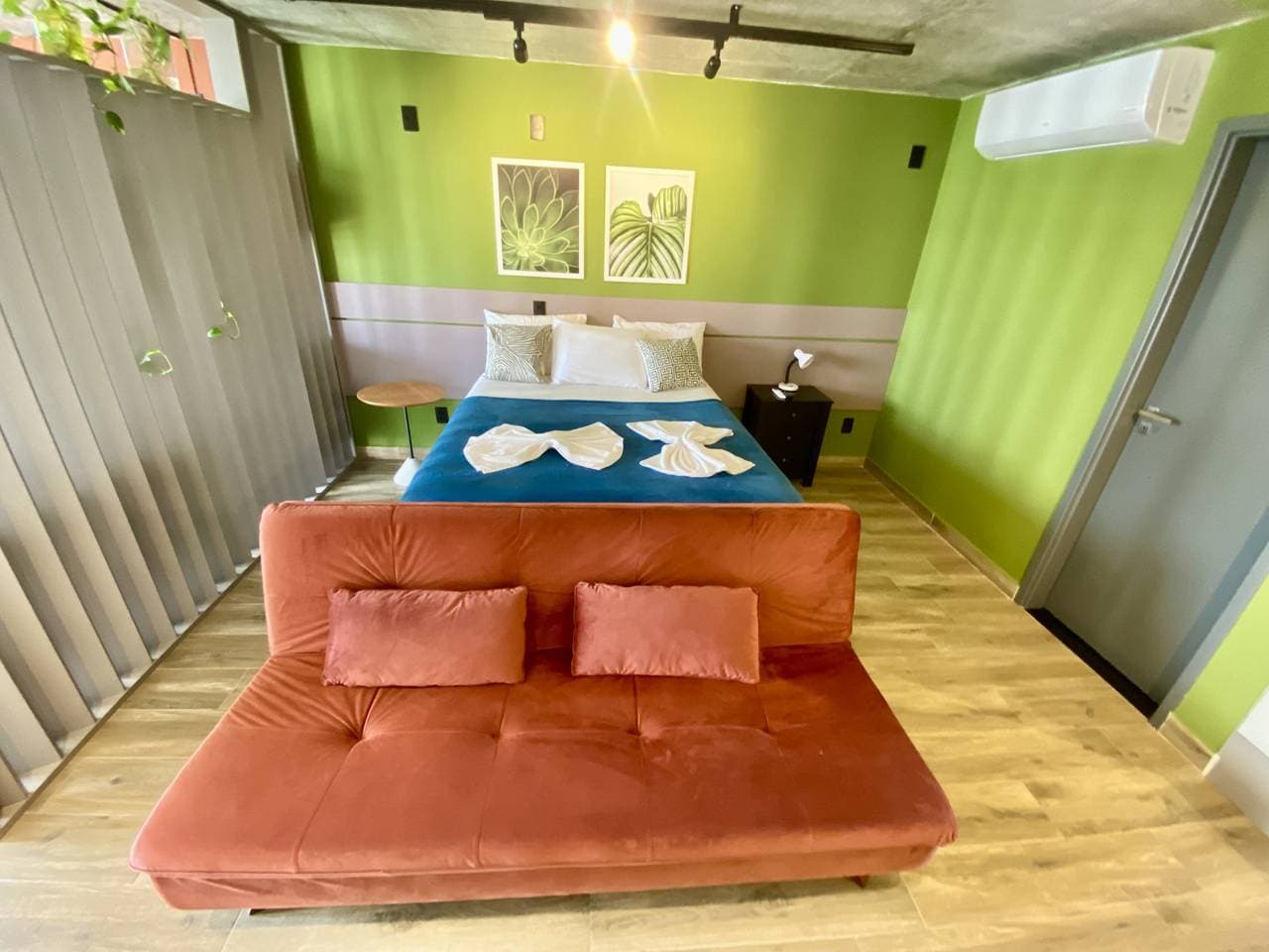 Foto 8 von 16: Ferienwohnung für 4 Personen mit Pool