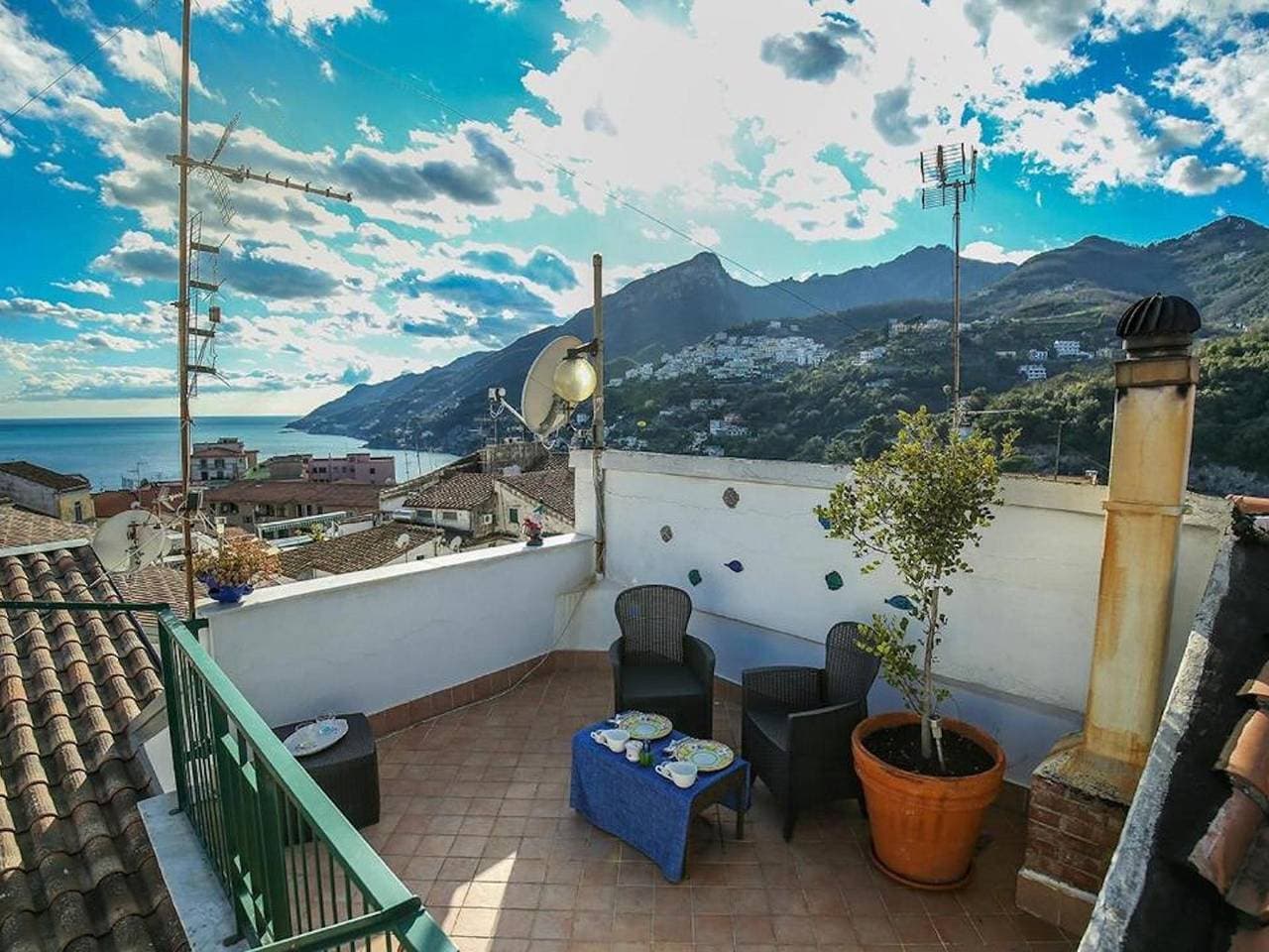 Foto 3 von 20: Ferienwohnung für 5 Personen mit Terrasse