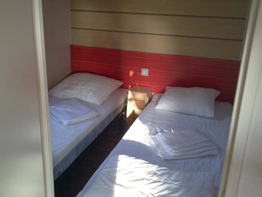 Foto 8 von 85: Camping Le Mont Joli Bois - Mobilheim 6 personen - 2 Zimmer