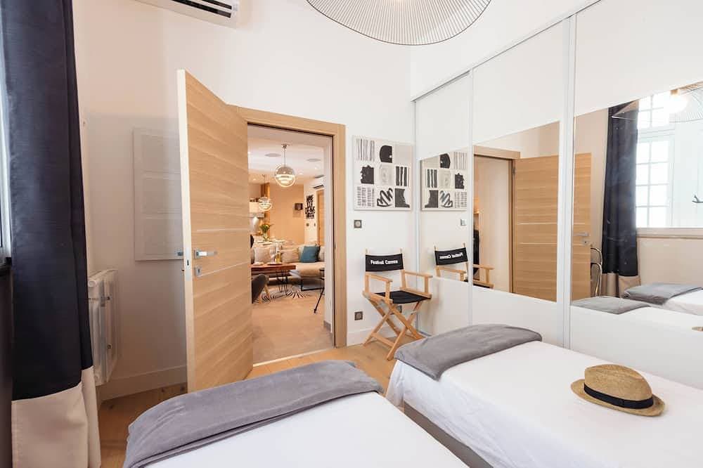 Foto 5 von 27: Cozy 2-Br Apartment, 1 min from the Beaches