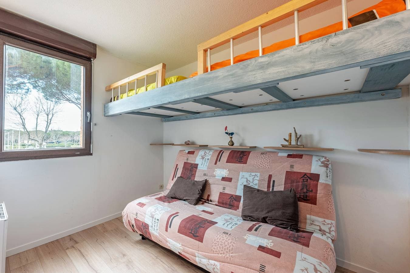 Foto 12 von 13: Ferienwohnung für 6 Personen mit Terrasse