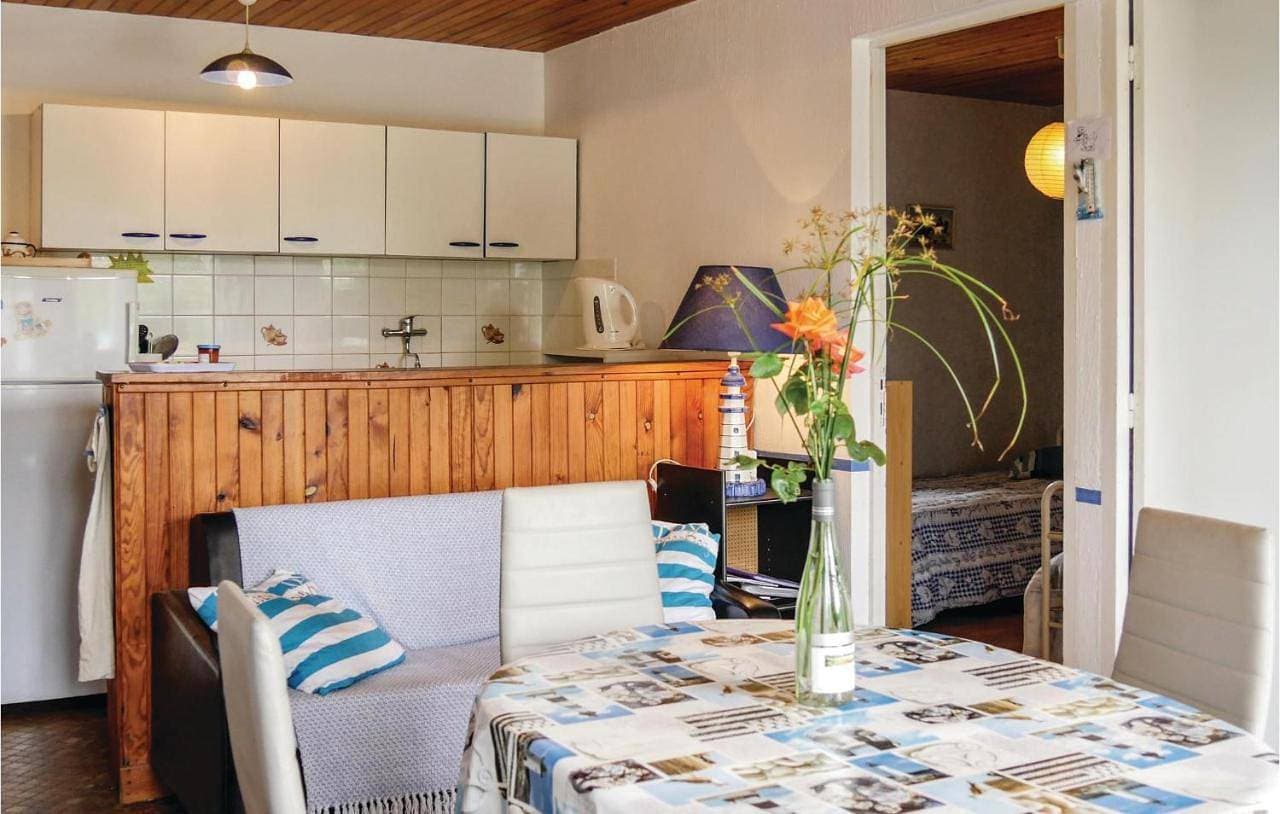 Foto 7 von 16: Two-Bedroom Holiday Home
