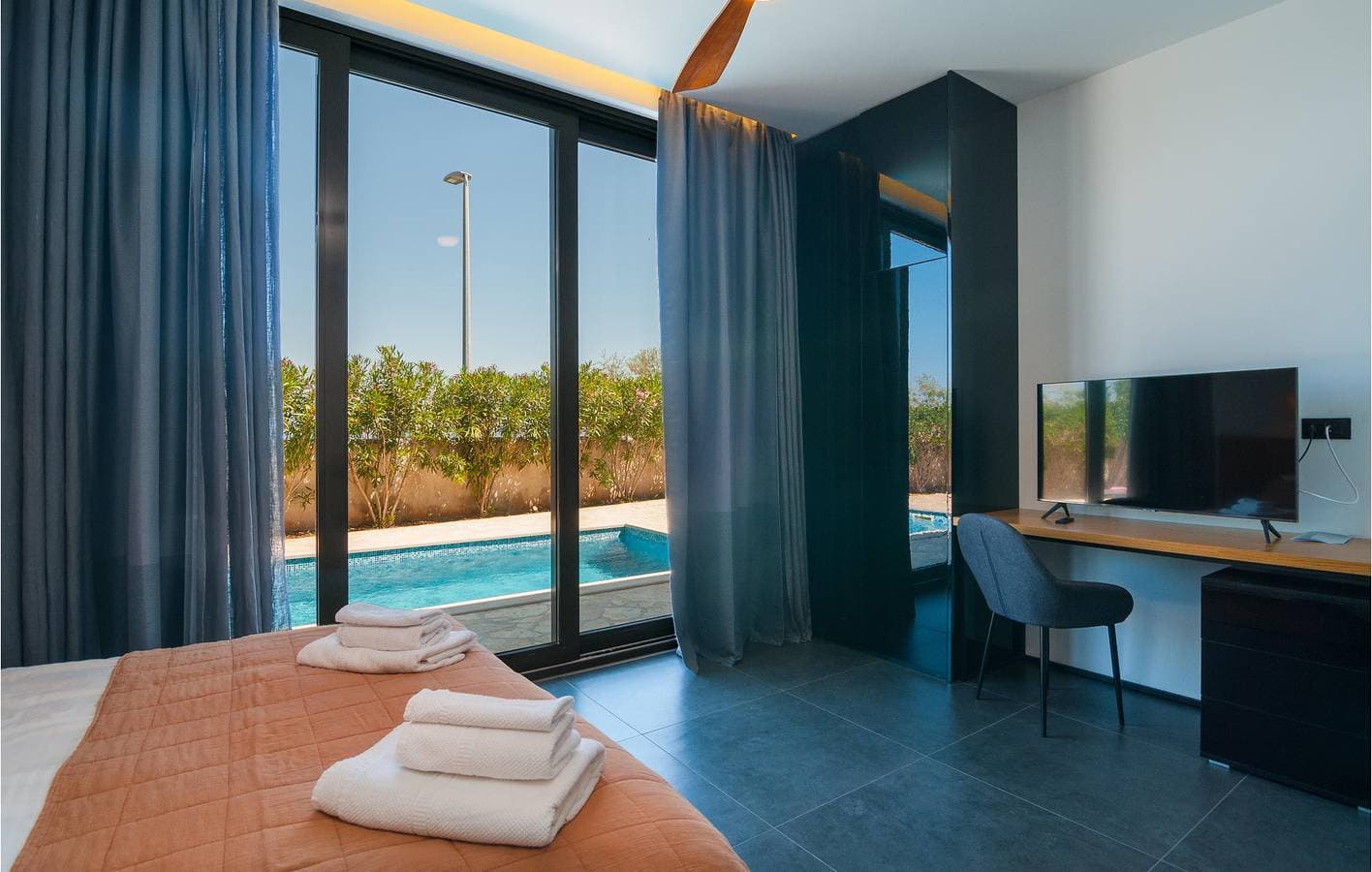 Foto 8 von 33: Gemütliche Ferienwohnung mit Meerblick, Pool und Terrasse, 400 m vom Strand entfernt