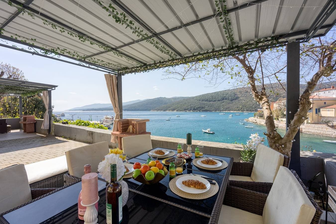 Apartment Riva A4 mit Meerblick 1