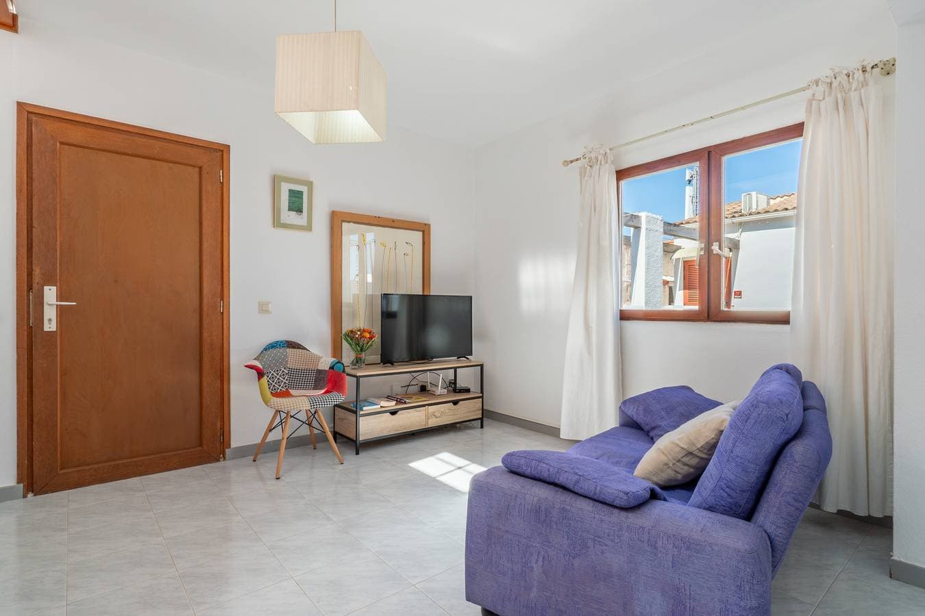 Foto 10 von 43: Ferienwohnung 'Miramar' mit Meer- und Bergblick, privater Terrasse und Wi-Fi