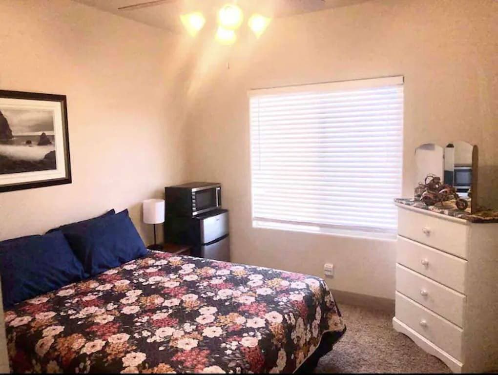 Foto 5 von 27: Zion getaway 4 bedroom apt within my home! Private & separate from owners area!