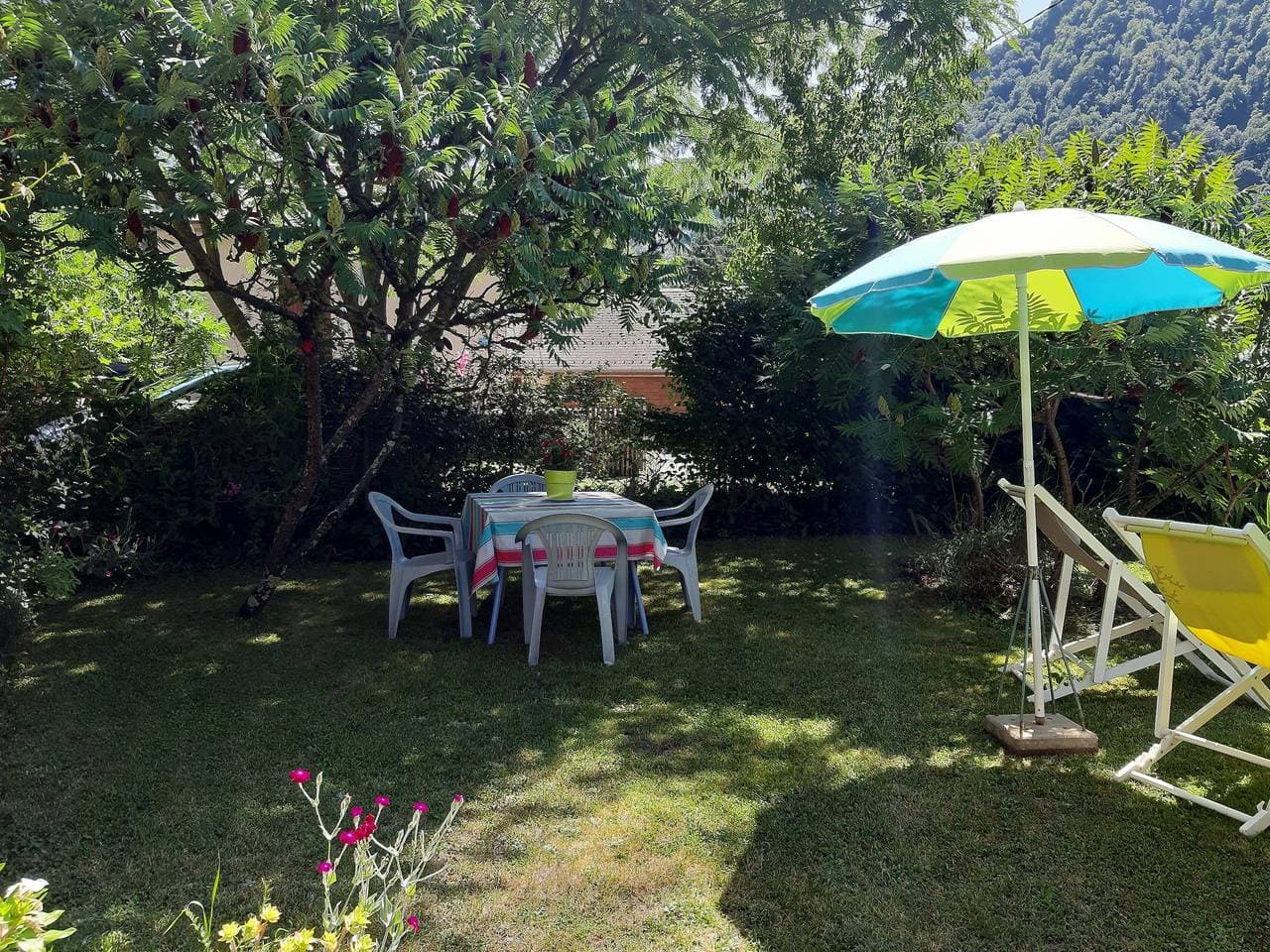 Foto 4 von 16: Gîte Pyrénées Ariège Ustou – Erholung im Naturpark, Blick auf die Berge, 4 Personen