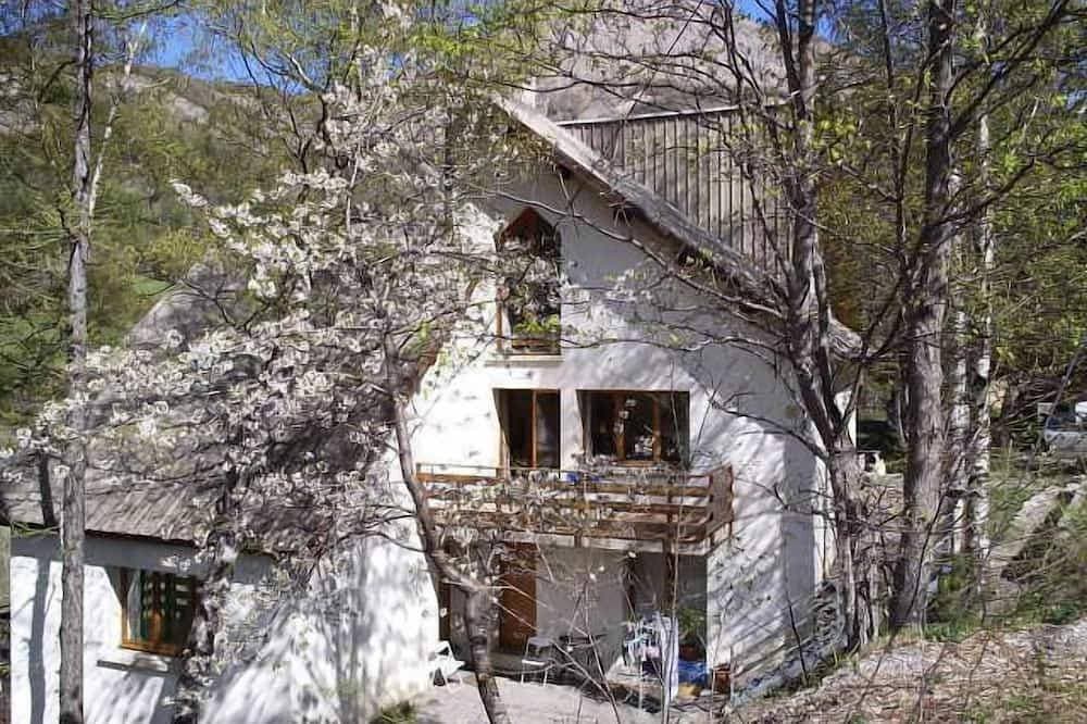 Foto 6 von 26: Geräumige Wohnung mit großer Terrasse in der Natur