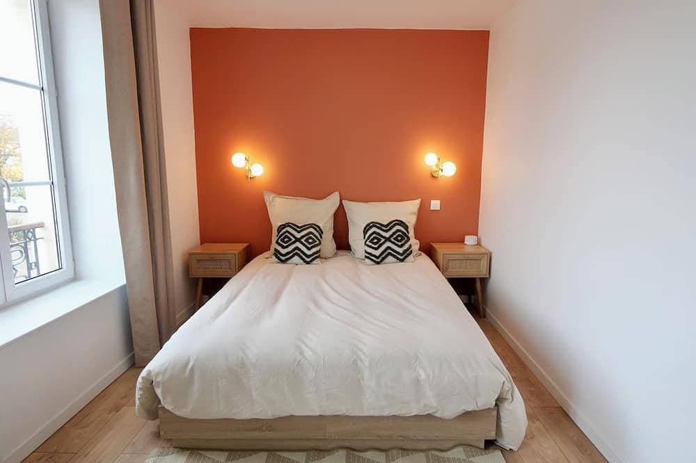 Foto 2 von 14: D-Day Suites - carentanlocation.fr: Dune - Downtown - Sleeps 4 / 2 min from the train station