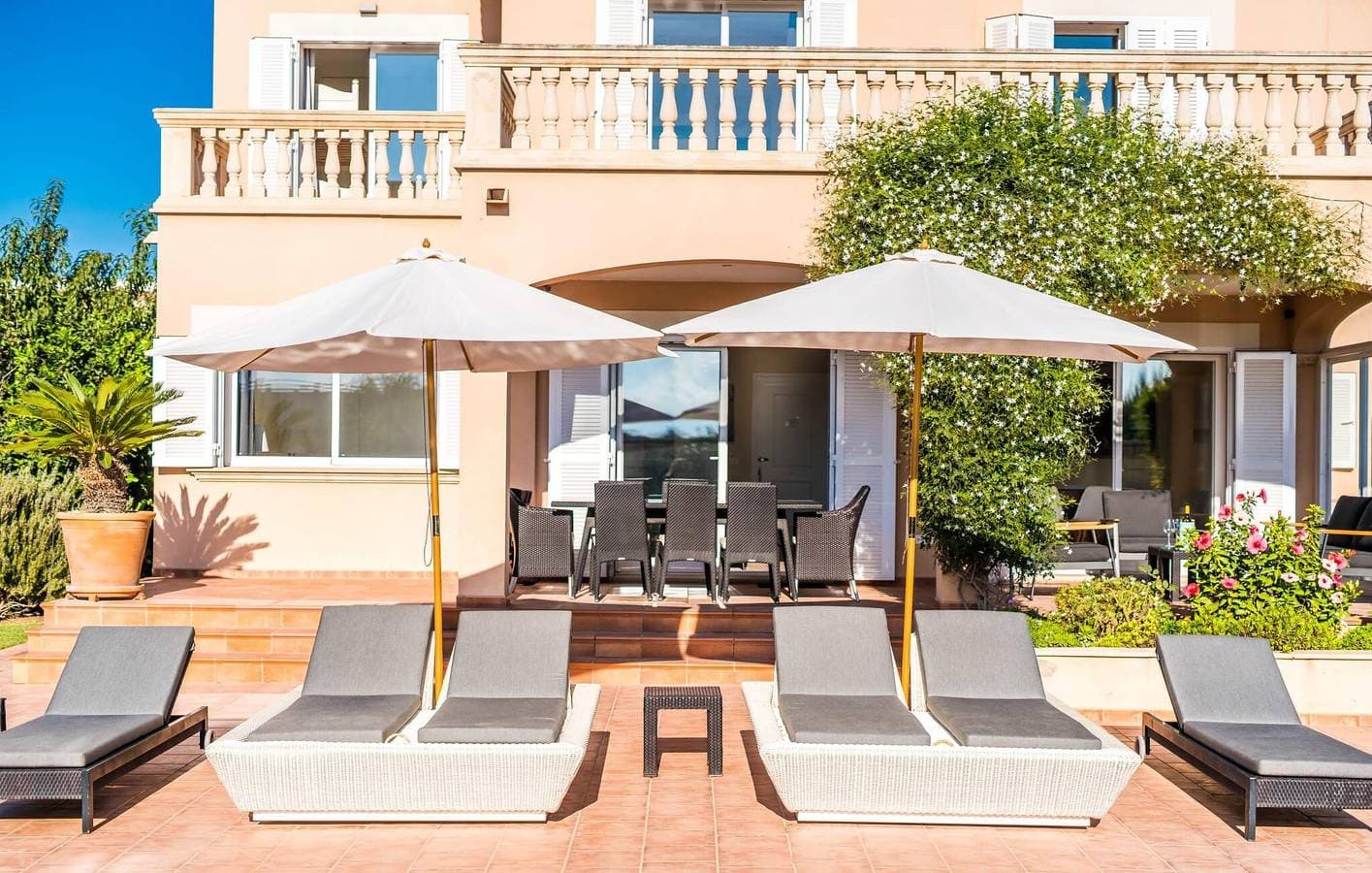 Foto 5 von 42: Gemütliche Strandwohnung mit Terrasse und Grill, 2 km von Playa de Ses Covetes entfernt