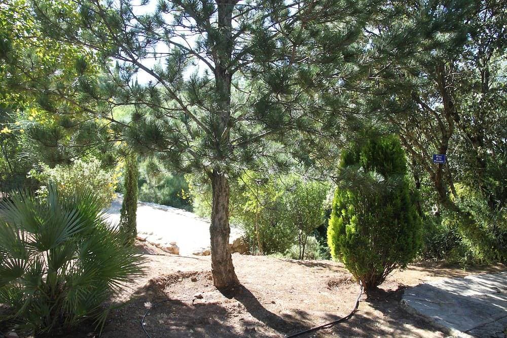 Foto 8 von 30: Kleines Paradies mit großem bewaldetem Garten für Naturliebhaber
