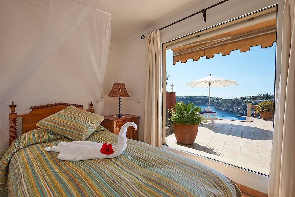 Foto 6 von 23: Traumhafte Unterkunft auf Mallorca mit Pool und Meerblick (Villa Sika)