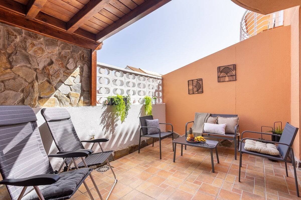 Foto 3 von 44: Ferienwohnung für 4 Personen mit Pool