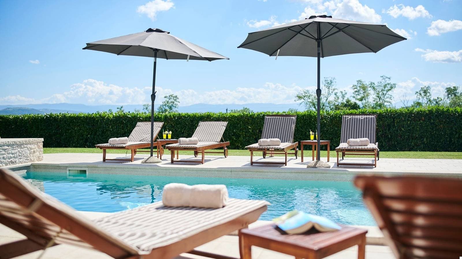 Foto 6 von 40: Moderne Villa Melli mit Pool, Whirlpool und Panoramablick