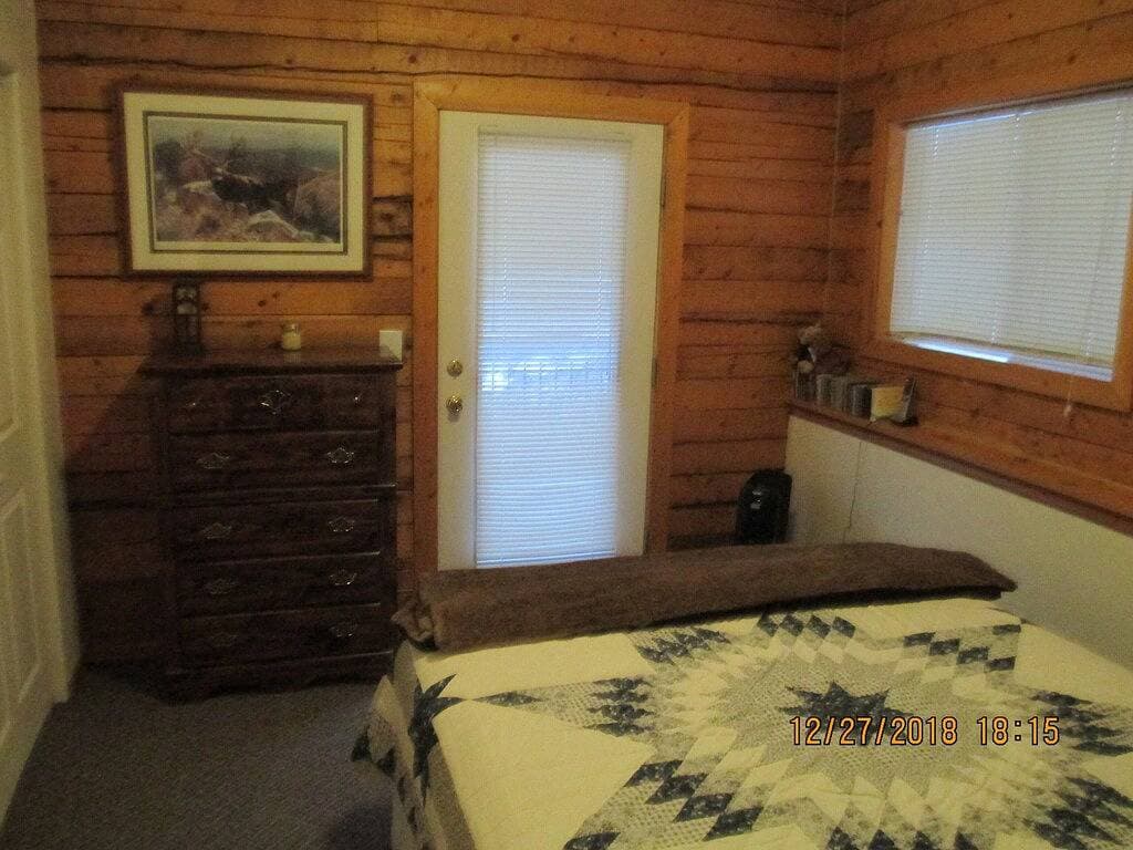 Foto 8 von 27: Wunderschöne 2700 Sf Mountain Log Home-Schneemobilfahrer paradiesisch-fantastische Aussicht