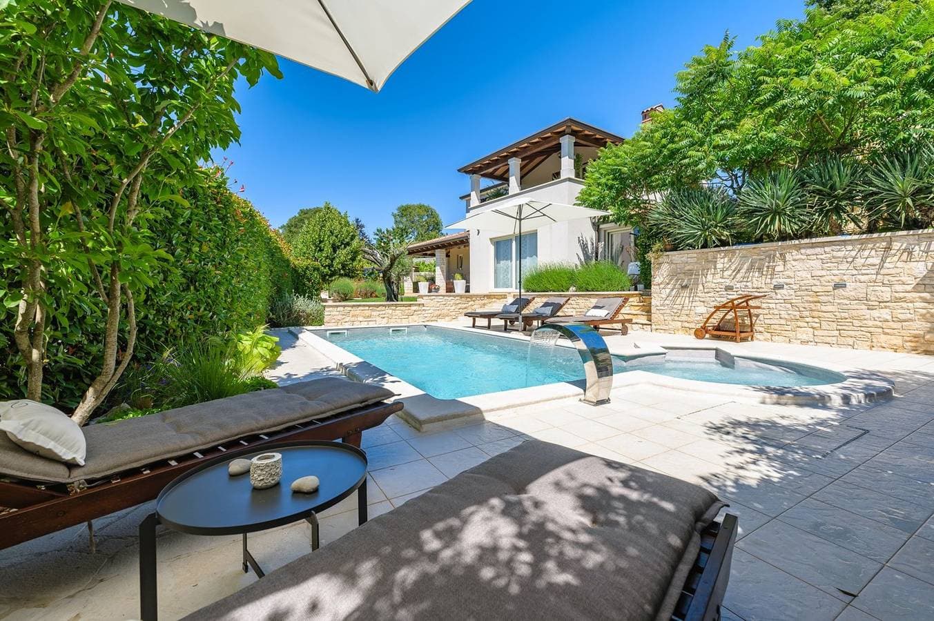 Villa Vidova - schöne Villa mit Pool 1