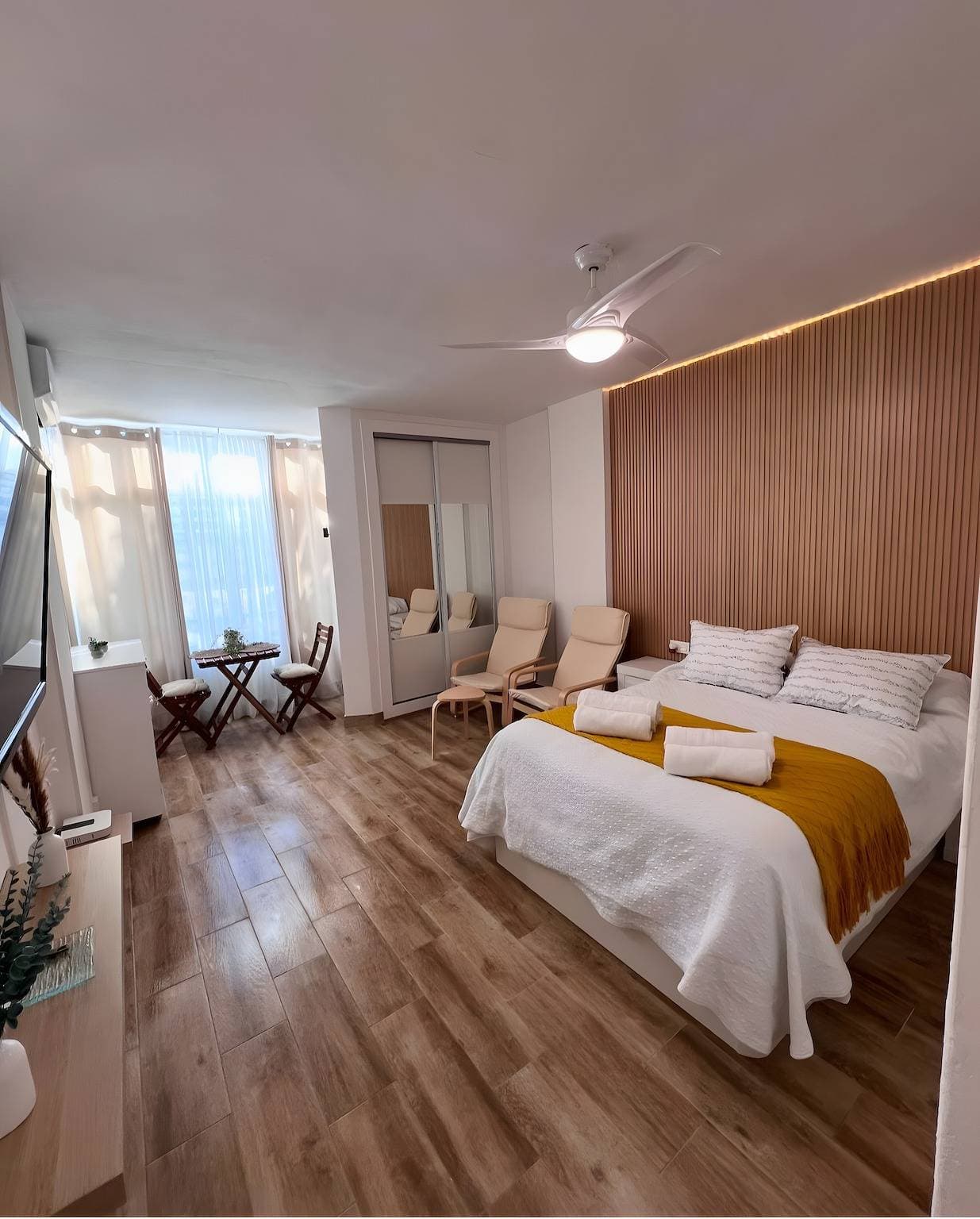 Foto 6 von 28: Einzimmerapartment 'Centro Torremolinos' mit Gemeinschaftspool, Wi-Fi und Klimaanlage