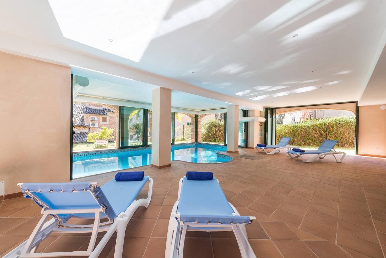 Foto 3 von 38: Circe - Ferienhaus mit privaten Pool in Fornalutx. WiFi gratis