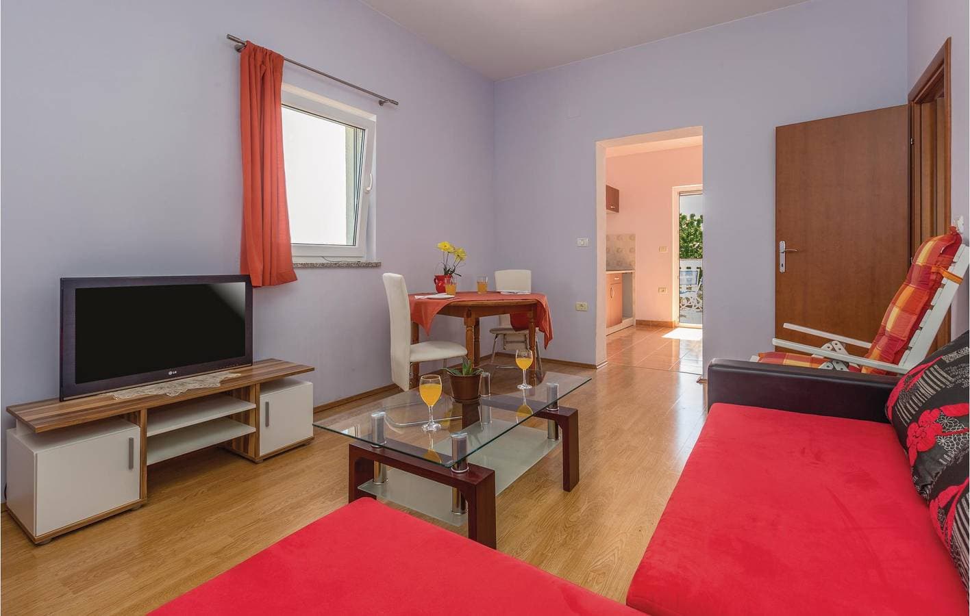 Foto 4 von 19: Charmante 2-Zimmer-Wohnung mit Terrasse und malerischer Aussicht in der Nähe von Sehenswürdigkeiten