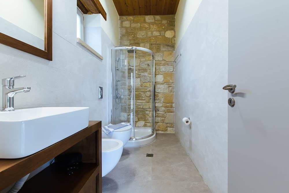 Foto 10 von 30: Villa Kalithea, with indoor heating pool, unlimited sunset views to the ocean.