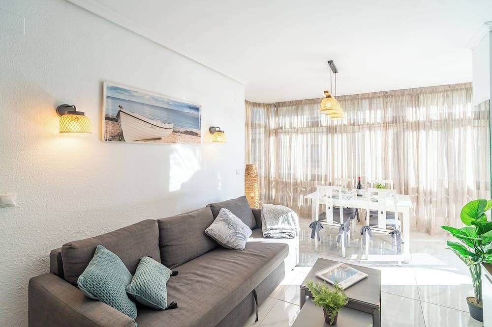 Foto 10 von 30: Strandwohnung in erster Linie mit Pool & Parkplatz – Lubina del Sol