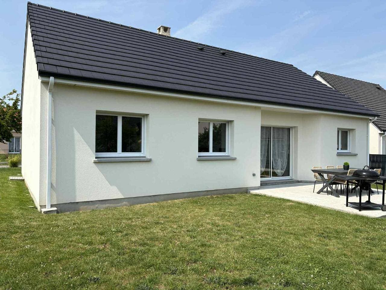 Foto 10 von 26: Three-Bedroom House