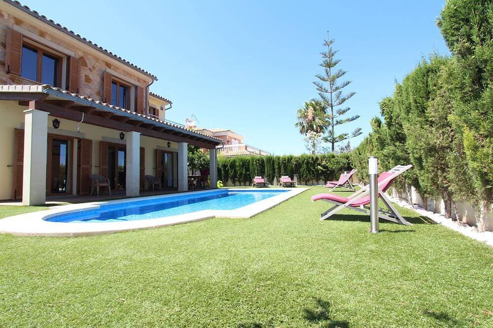 Villa Puerto Adriano mit privatem Pool und 5 Gehminuten vom Strand entfernt 1