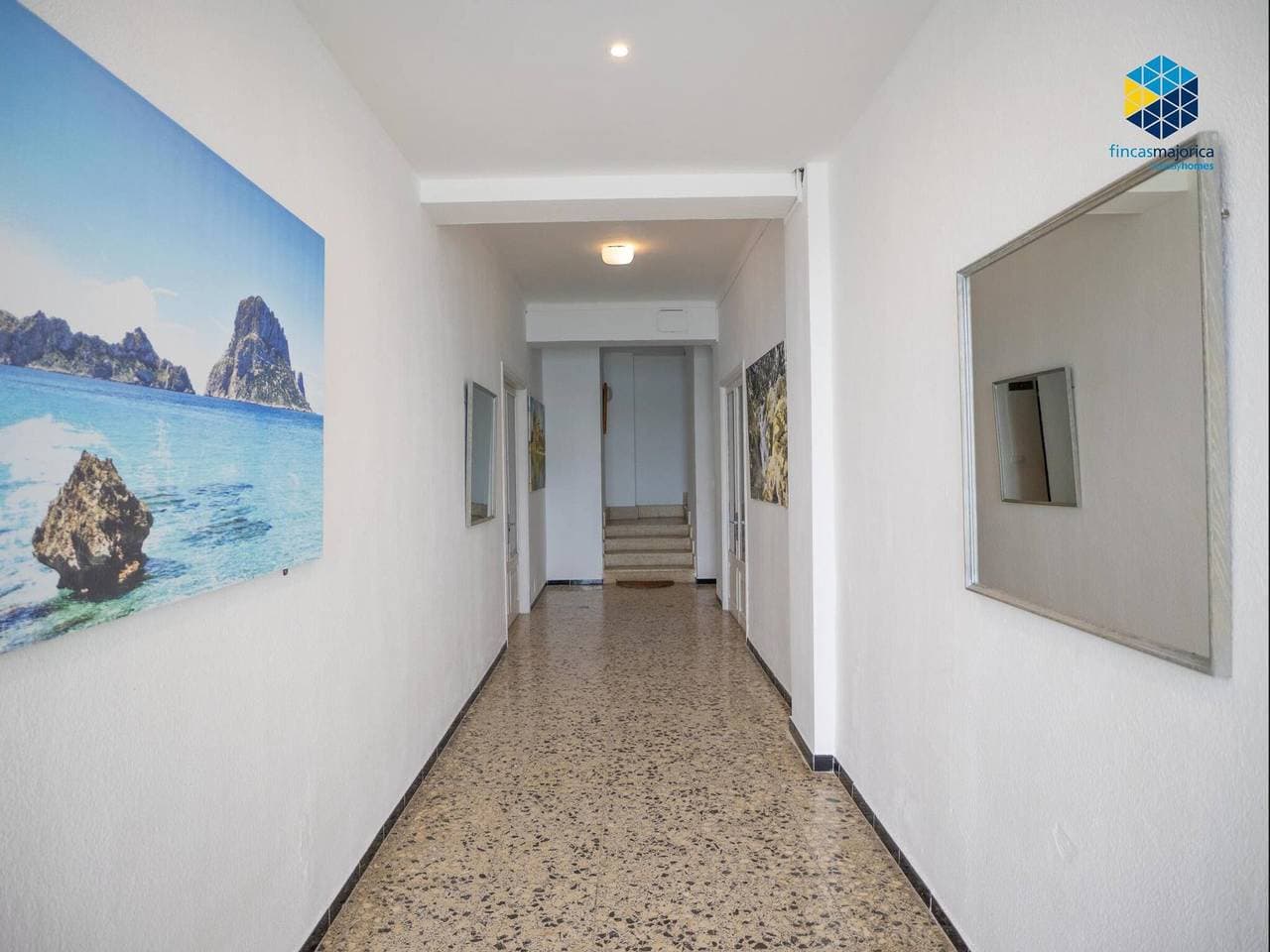 Foto 3 von 25: Charmante 2-Zi-Wohnung mit Terrasse, Klimaanlage und ausgestatteter Küche