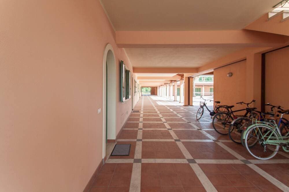 Foto 10 von 24: Near The Sea - Private Terrace, Parking Space And 2 Bikes